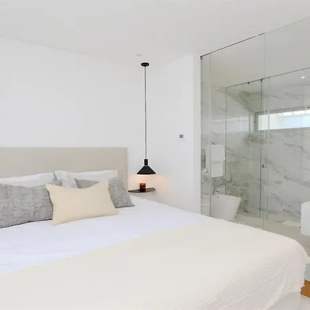 Lake24 Cd256- Cleverdetails, 3 Bedroom Apartment, Sleeps 6, Near To Falesia And The Marina