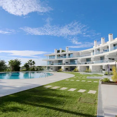 Lake24 Cd256- Cleverdetails, 3 Bedroom Apartment, Sleeps 6, Near To Falesia And The Marina