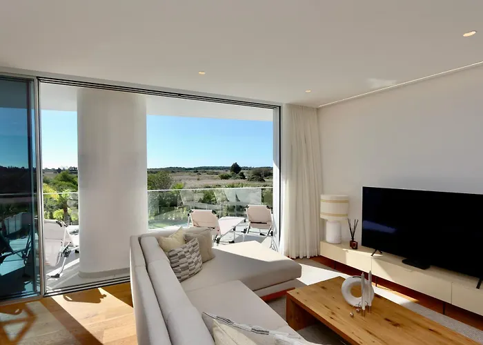 Lake24 Cd256- Cleverdetails, 3 Bedroom Apartment, Sleeps 6, Near To Falesia And The Marina *