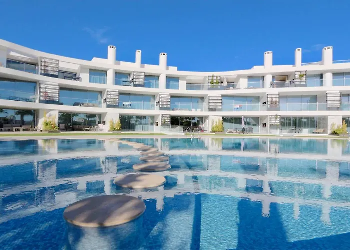 Lake24 Cd256- Cleverdetails, 3 Bedroom Apartment, Sleeps 6, Near To Falesia And The Marina Apartament *